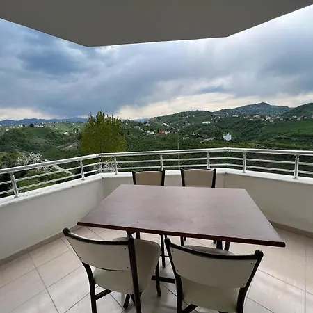 Essiz Doga Manzarali Trabzon